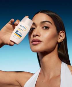 Femme campagne gamme produit PHOTODERM
